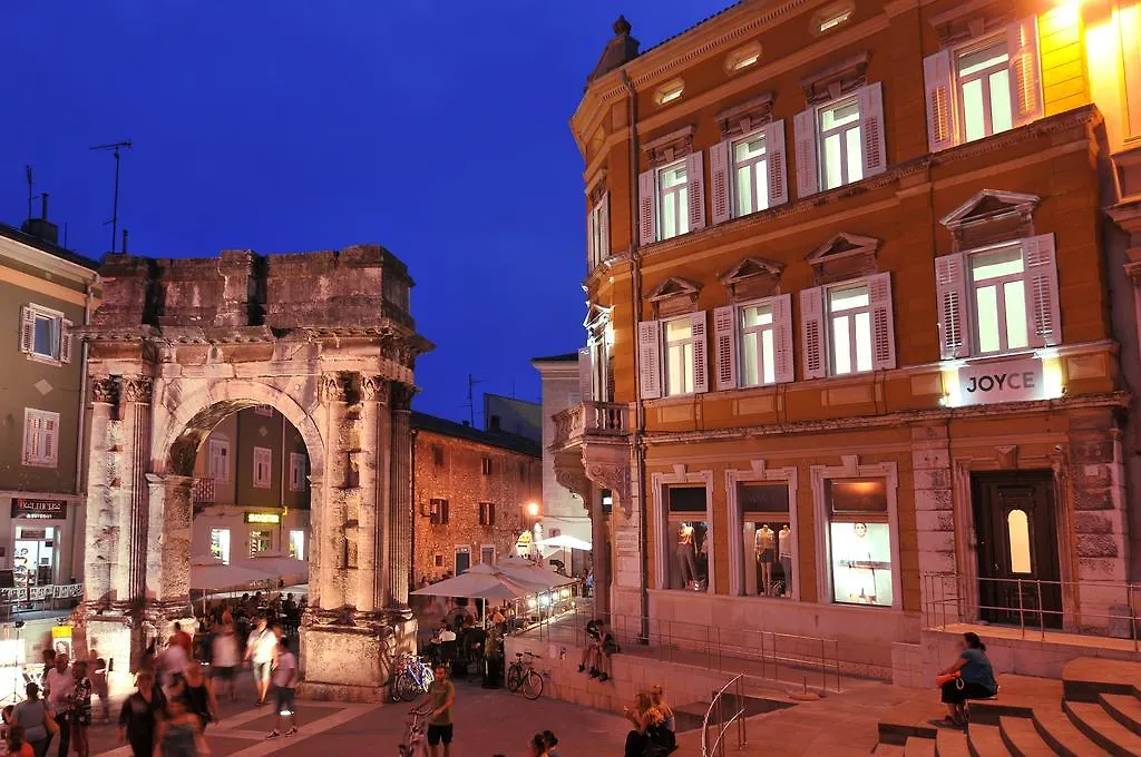 Boutique Suites Joyce Pula 4*,  Croatia
