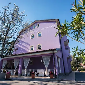 Hotel Sandi - Free Parking
